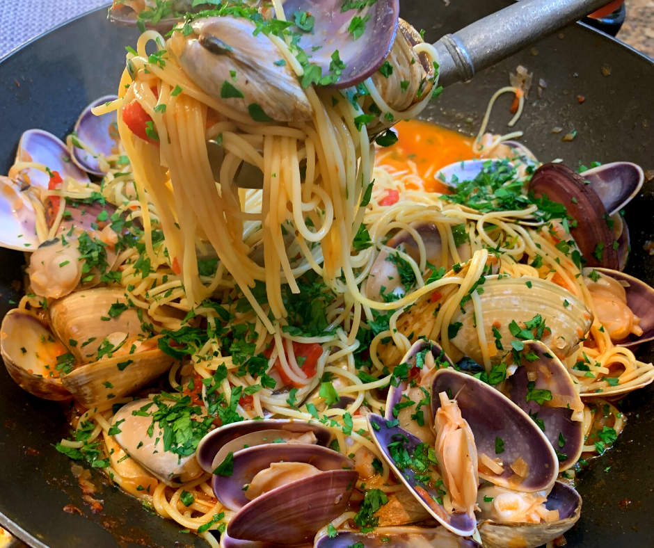 Sensational Spaghetti Vongole with Tomato